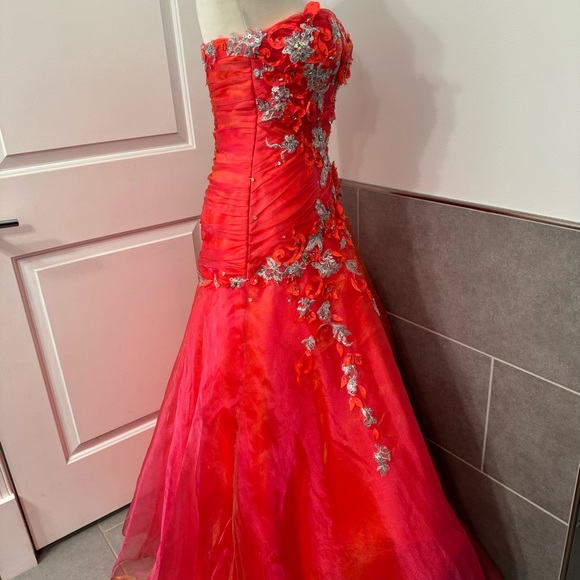 Tony Bowls Le Gala Floral Beaded Strapless Prom Pageant Ball Gown - Picture 3 of 16